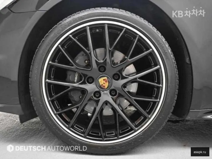 Porsche Panamera 5