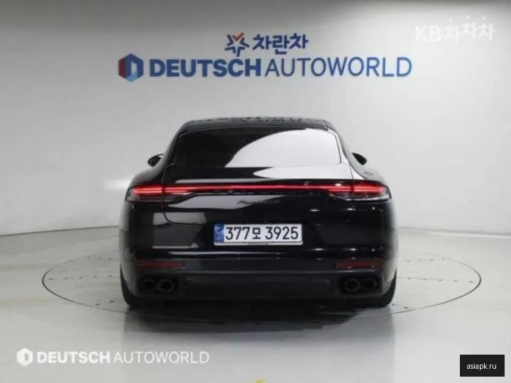 Porsche Panamera 4