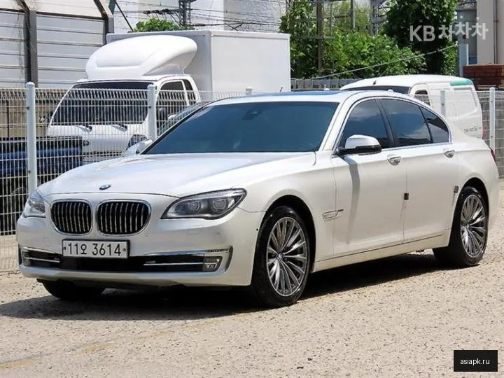 BMW 7-Series 2
