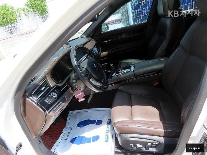 BMW 7-Series 5