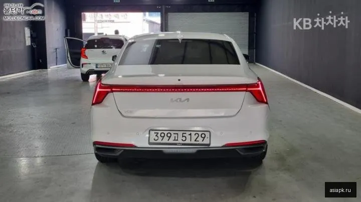 Kia K8 4