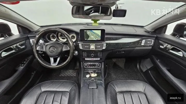 Mercedes-Benz CLS-Class 5