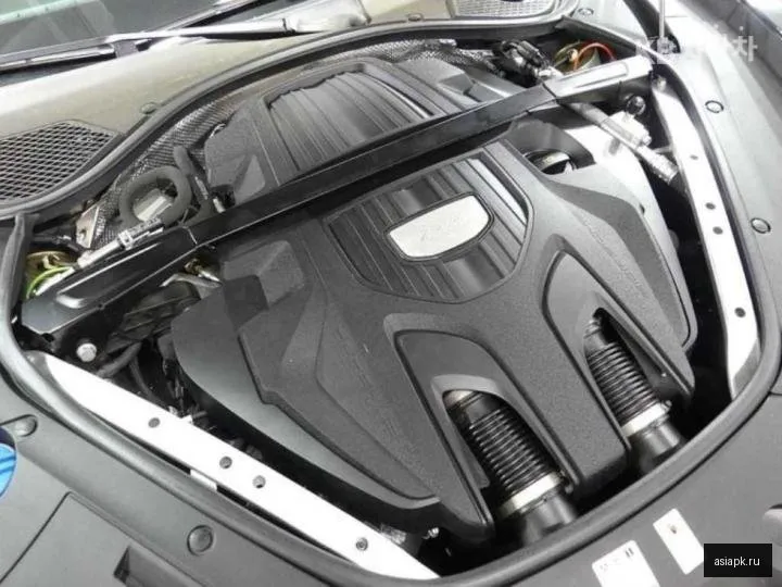 Porsche Panamera 5