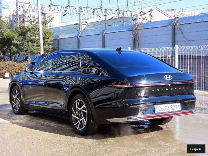 Hyundai Grandeur 3