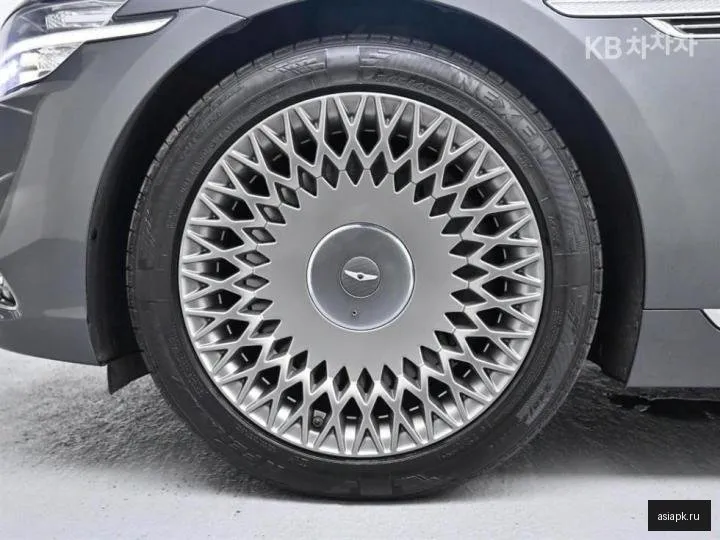 Genesis G90 5