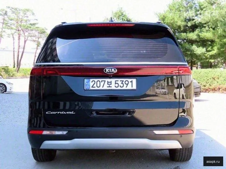 Kia Carnival 4