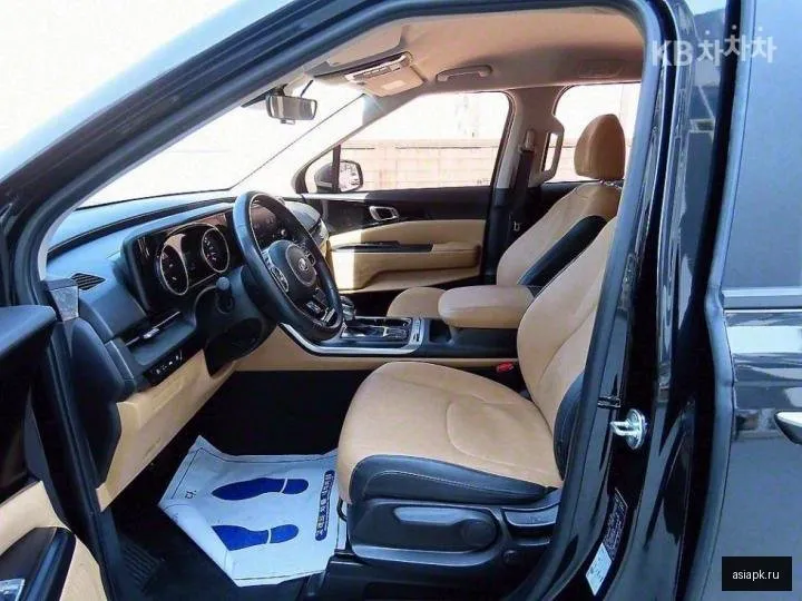 Kia Carnival 5