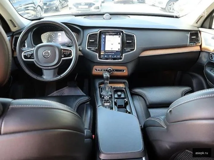 Volvo XC90 5