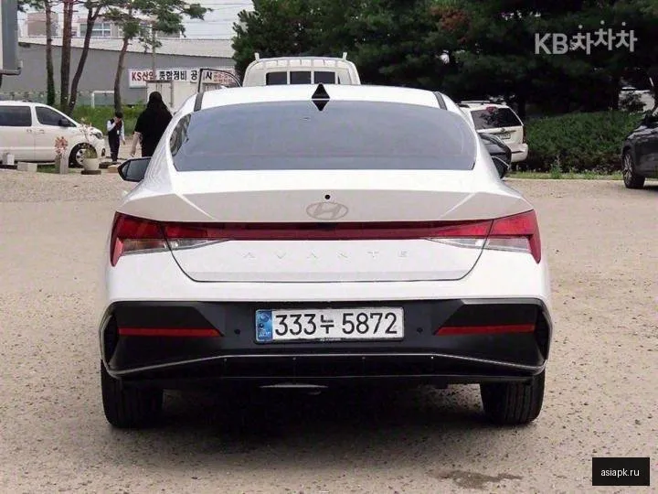 Hyundai Avante 4