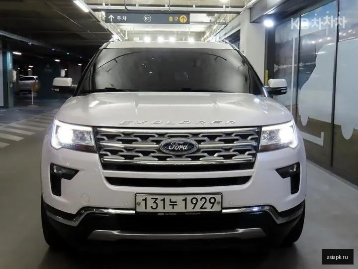 Ford Explorer 2