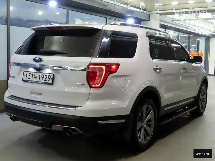 Ford Explorer 4