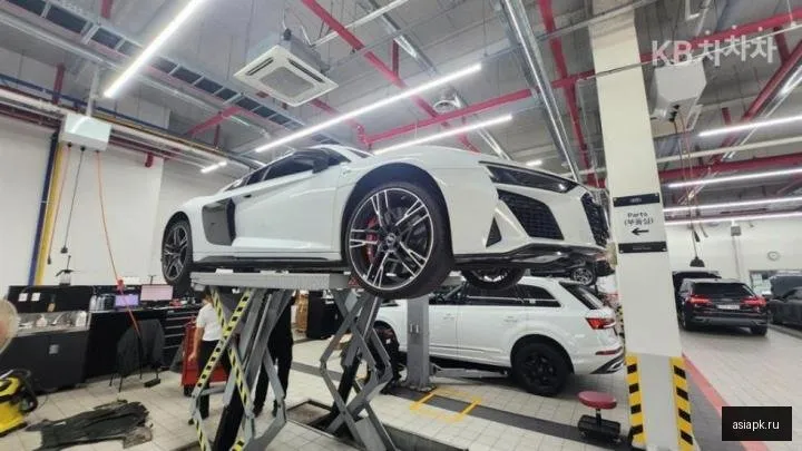 Audi R8 5