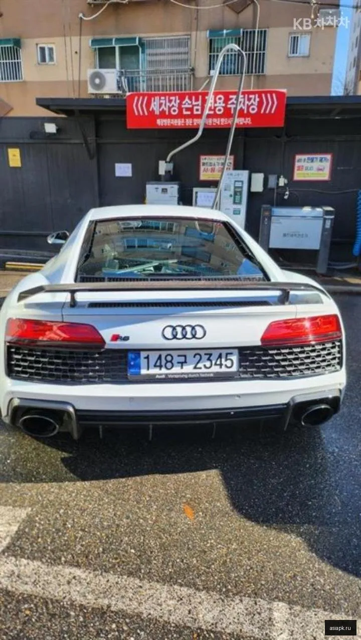 Audi R8 6