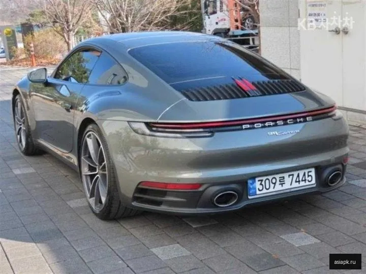 Porsche 911 4