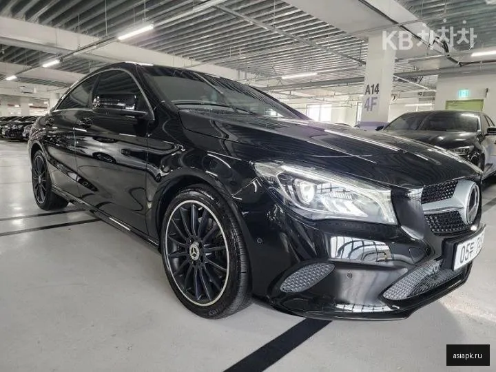 Mercedes-Benz CLA-Class 3