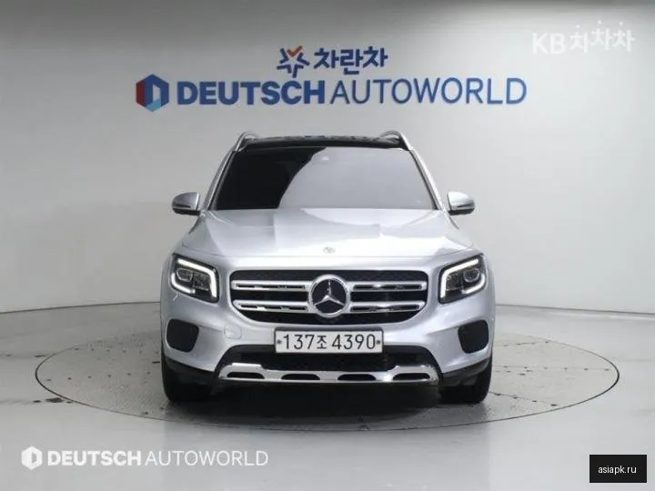 Mercedes-Benz GLB-Class 3
