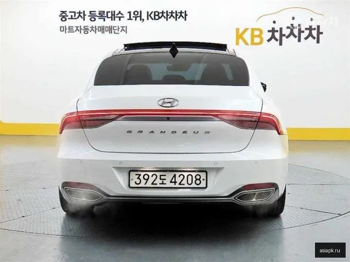 Hyundai Grandeur 3