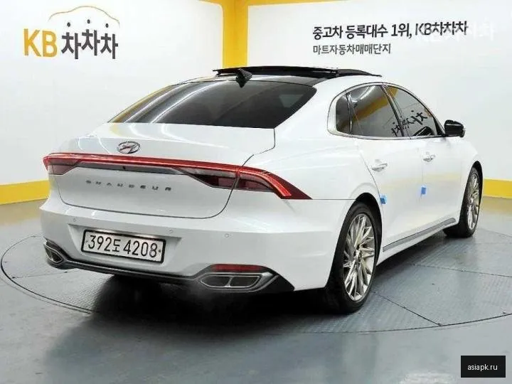 Hyundai Grandeur 4