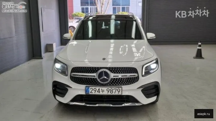 Mercedes-Benz GLB-Class AMG 3