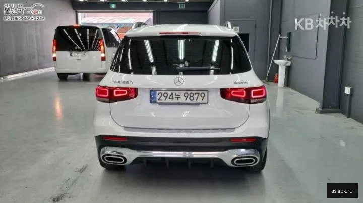 Mercedes-Benz GLB-Class AMG 4