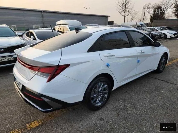 Hyundai Avante 5