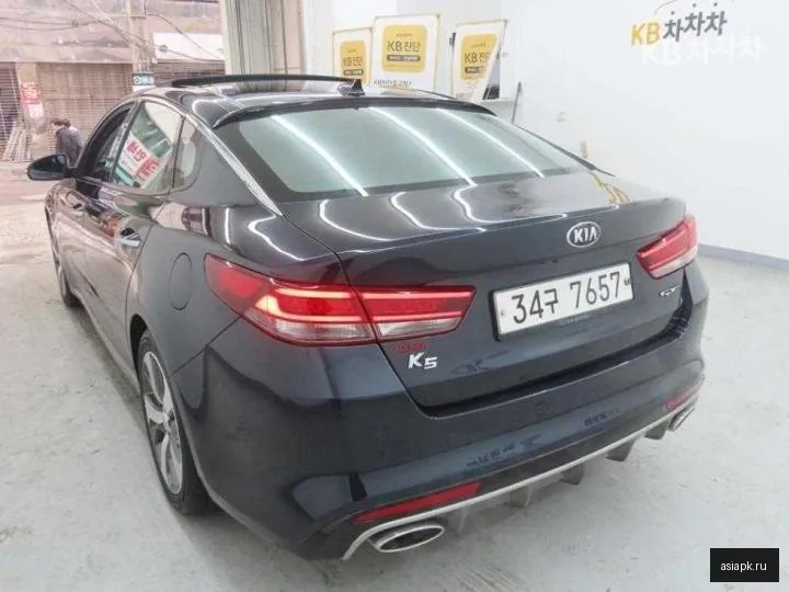 Kia K5 4