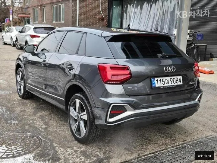 Audi Q2 3