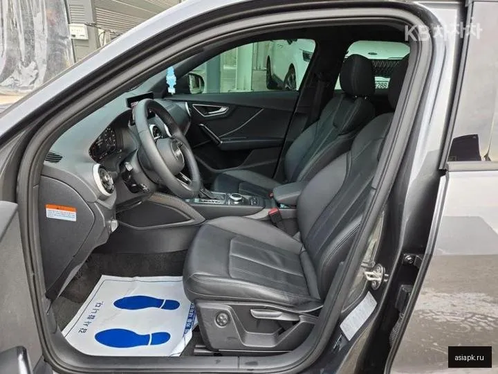 Audi Q2 5