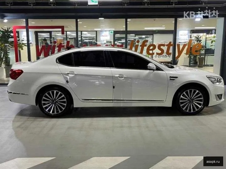 Kia K7 4