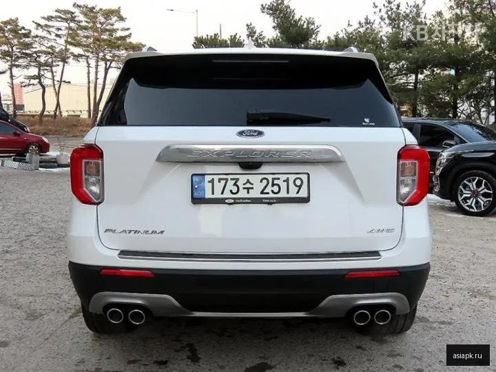 Ford Explorer 4