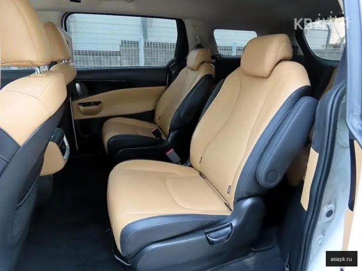 Kia Carnival 6