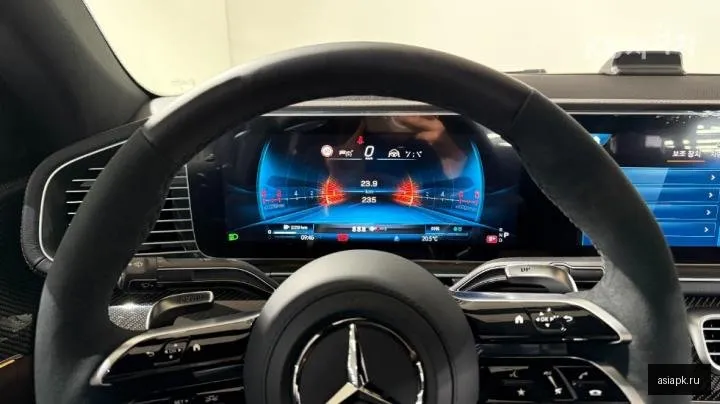 Mercedes-Benz GLC-Class AMG 5