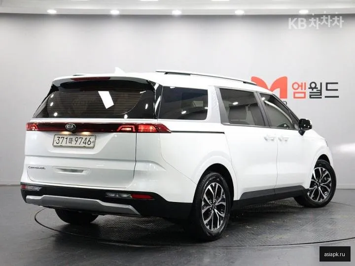 Kia Carnival 3