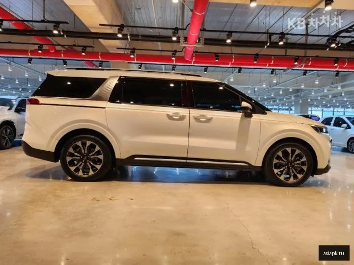 Kia Carnival 3
