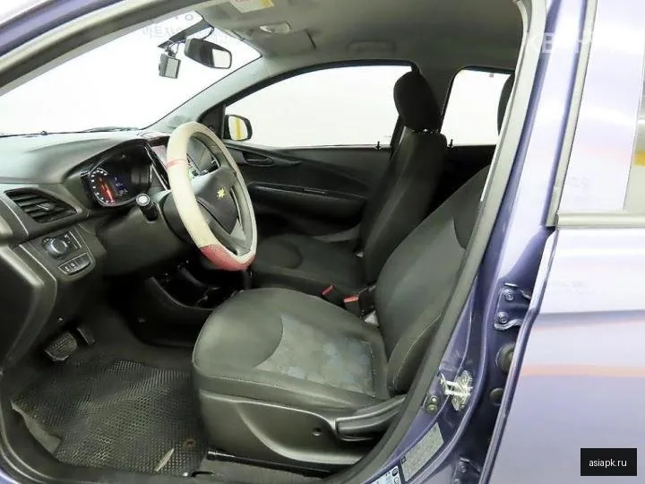 Chevrolet Spark 5