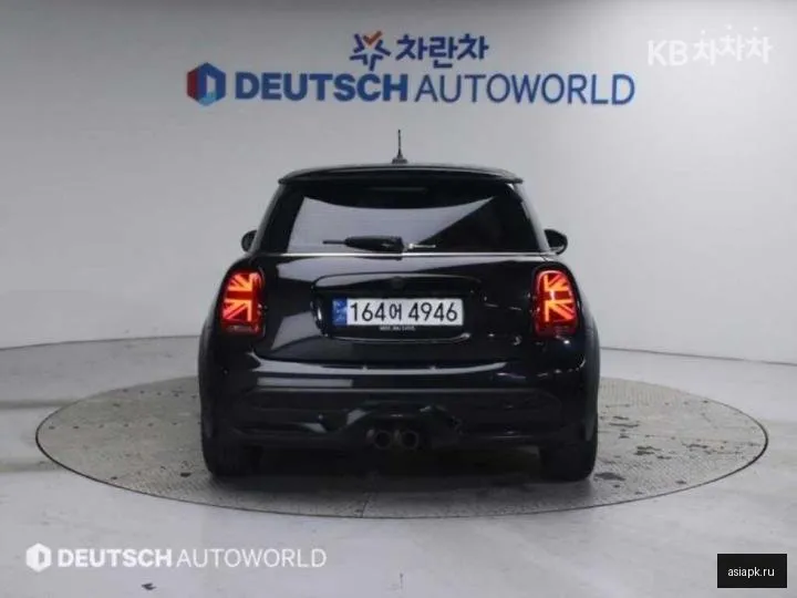 MINI Hatch 4