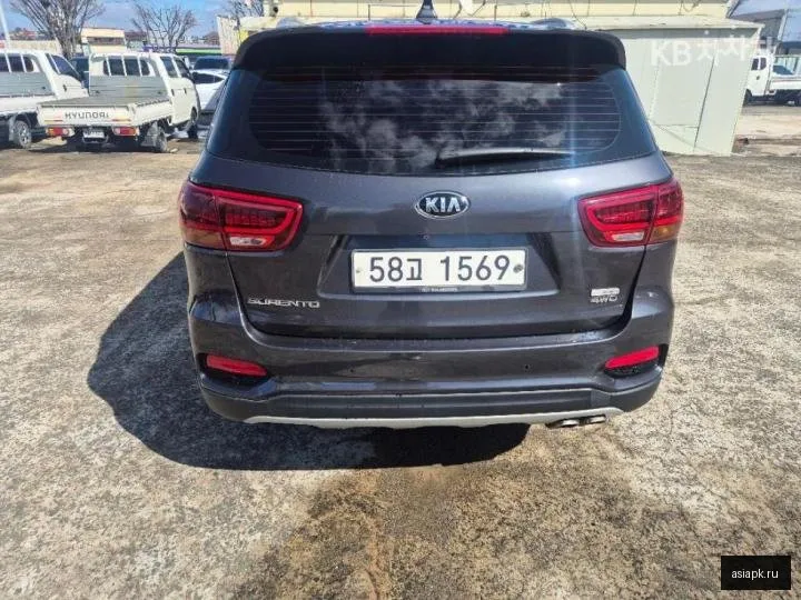 Kia Sorento 4