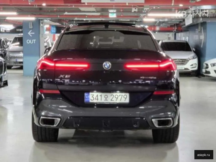 BMW X6 4