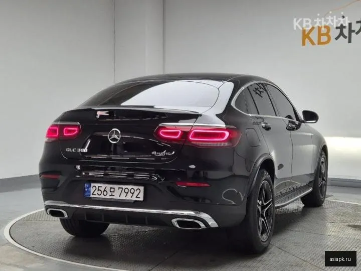 Mercedes-Benz GLC-Class 3