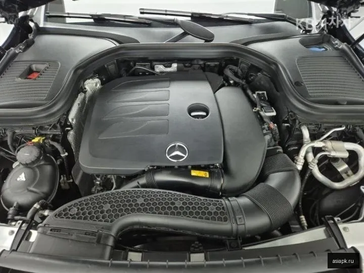 Mercedes-Benz GLC-Class 5