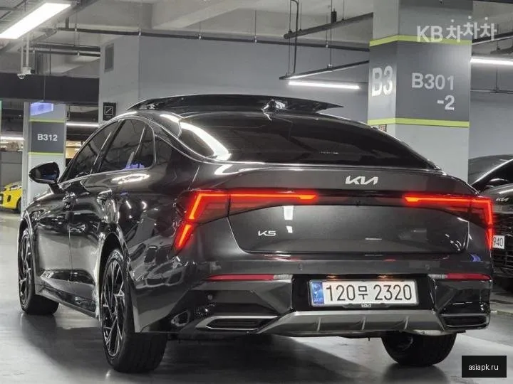 Kia K5 4