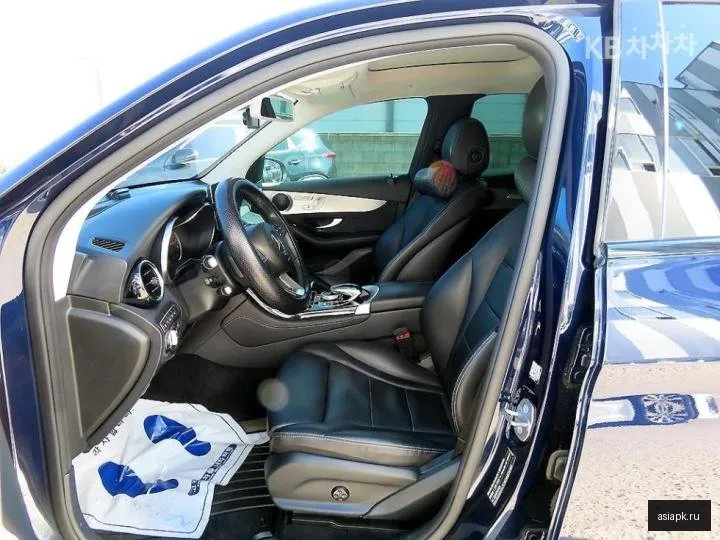 Mercedes-Benz GLC-Class 5