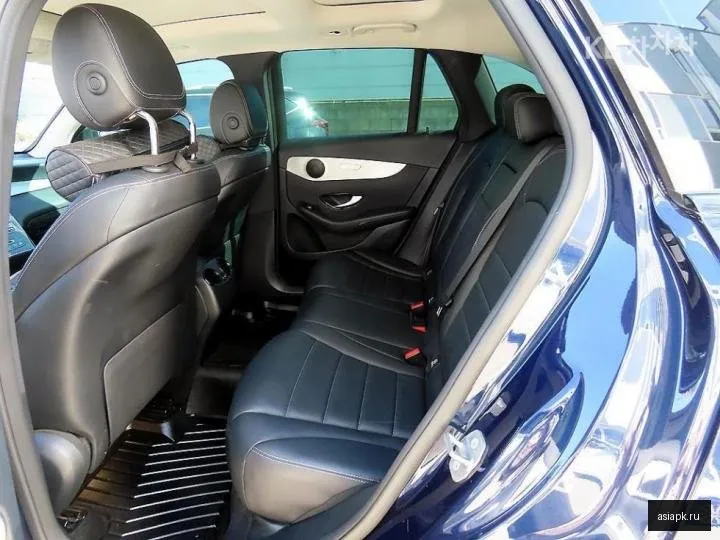 Mercedes-Benz GLC-Class 6