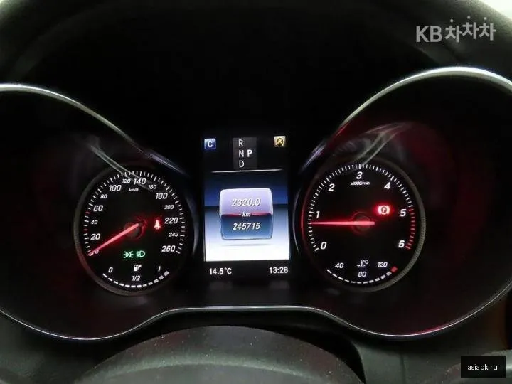 Mercedes-Benz C-Class 6