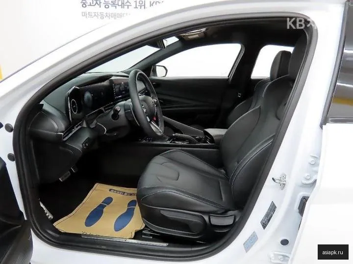 Hyundai Avante 5