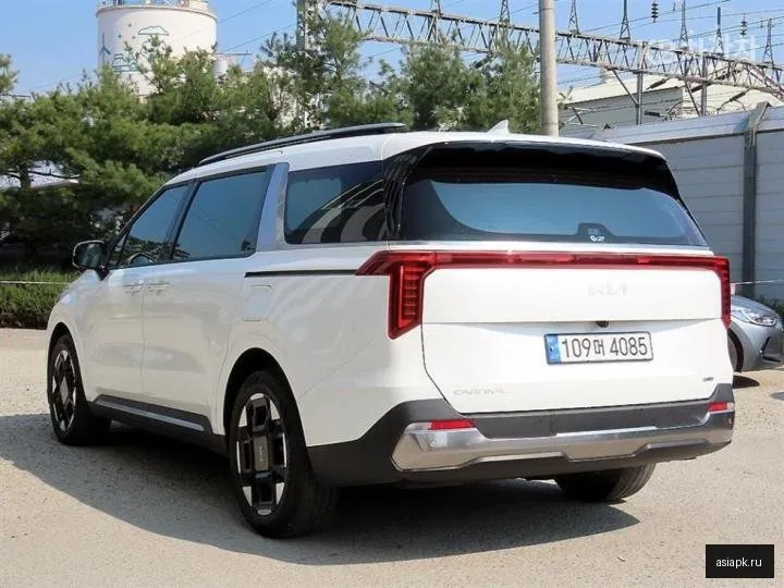 Kia Carnival 3
