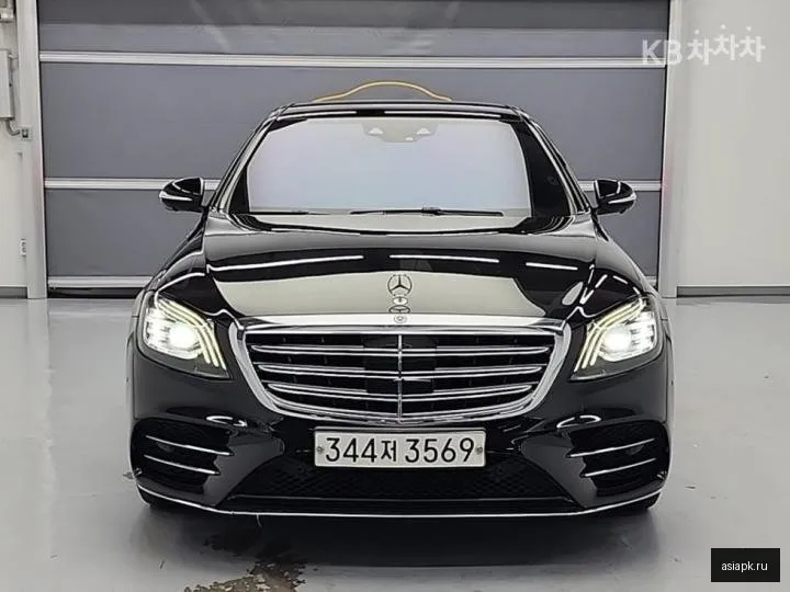 Mercedes-Benz S-Class 2