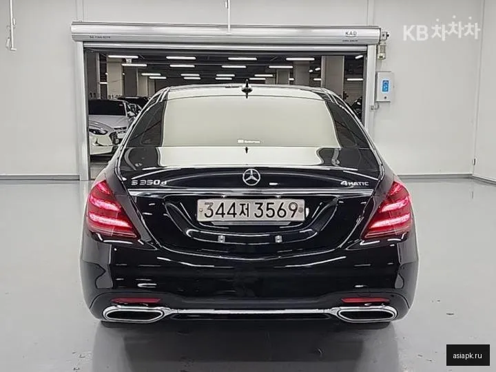 Mercedes-Benz S-Class 3