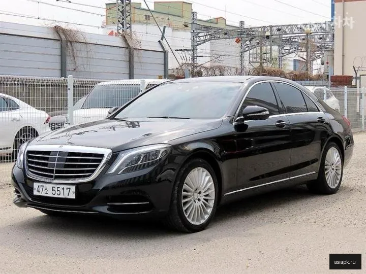 Mercedes-Benz S-Class 3