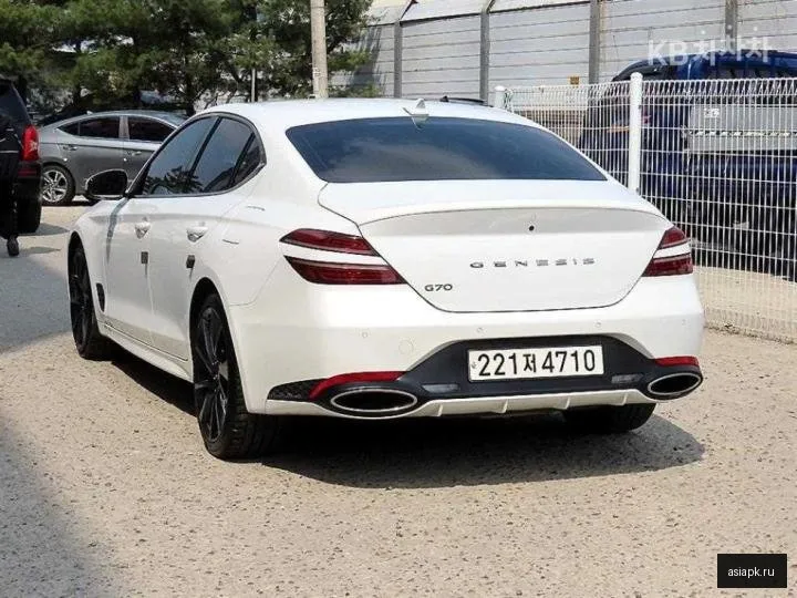 Genesis G70 3